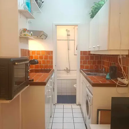 Апартаменты 2 Comfortable 5th Arrondissement Париж